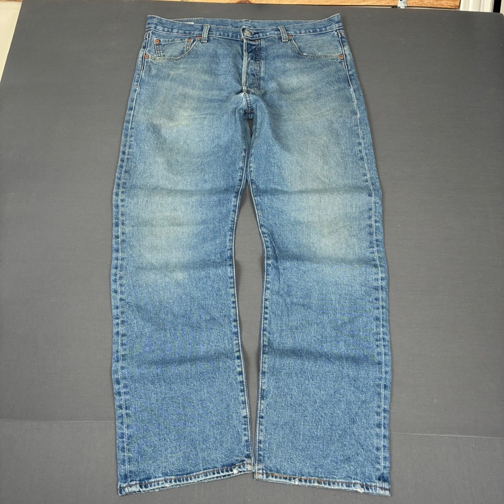 Levi's 501 '93 Premium Light Wash Jeans Men's Size 36x32 FITS 36x31